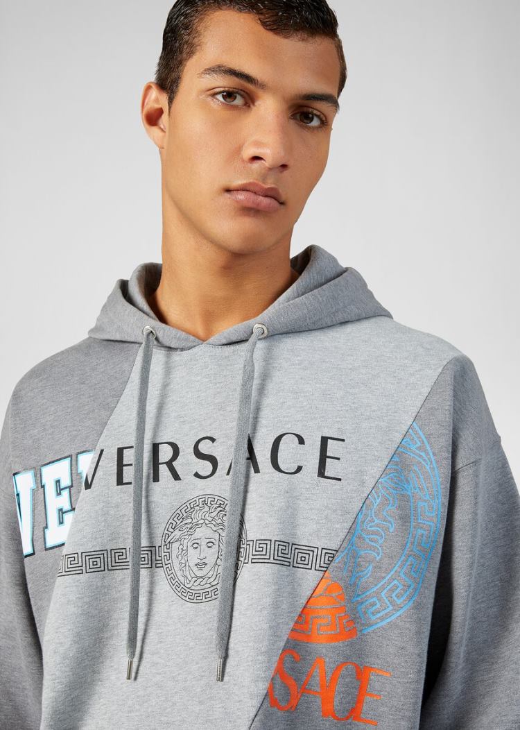 Versace Compilation Print Hoodie Φούτερ ανδρικα γκρι | 5GTCTJA