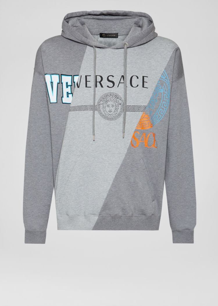 Versace Compilation Print Hoodie φουτερ με κουκουλα ανδρικα γκρι | 9UEDCJ5