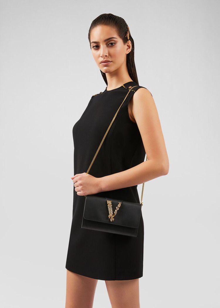 Versace Crystal Virtus Chain Wallet πορτοφολια γυναικεια μαυρα | JCTO7PH