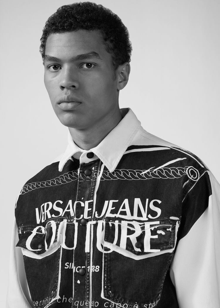 Versace Jeans Couture Etichetta Print Denim Jacket μπουφαν Jeans Couture μαυρα | R2T9E8S