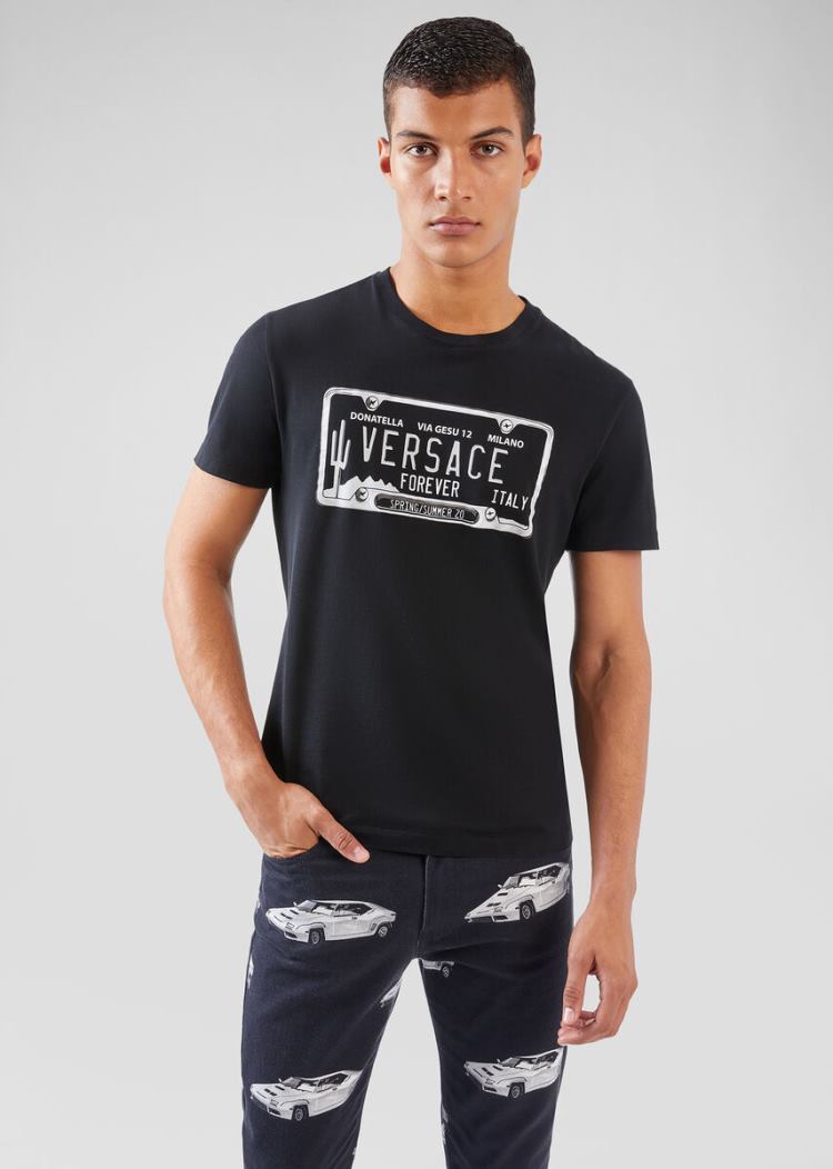 Versace License Plate Logo T Shirt μπλουζακια ανδρικα μαυρα | 812Q9RP