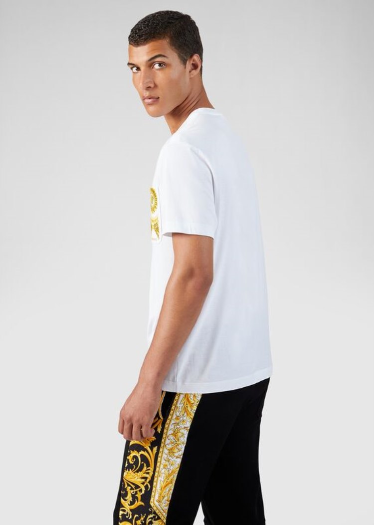 Versace Medusa Embroidered T Shirt μπλουζακια ανδρικα ασπρα χρυσο χρωμα | 6G2NKOH