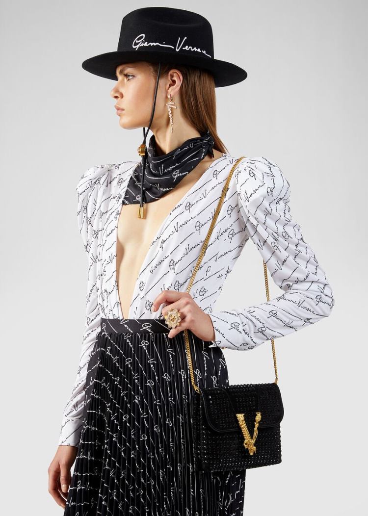 Versace Studded Virtus Clutch τσάντα clutch γυναικεια μαυρα | MI636I3