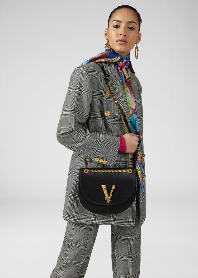 Versace Virtus Crossbody Bag τσάντεσ ώμου γυναικεια μαυρα | ZB28VU5