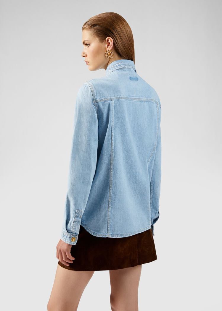 Versace Μπλούζες Signature Denim Shirt πουκαμισα γυναικεια ανοιχτο μπλε | 1UVWH9E
